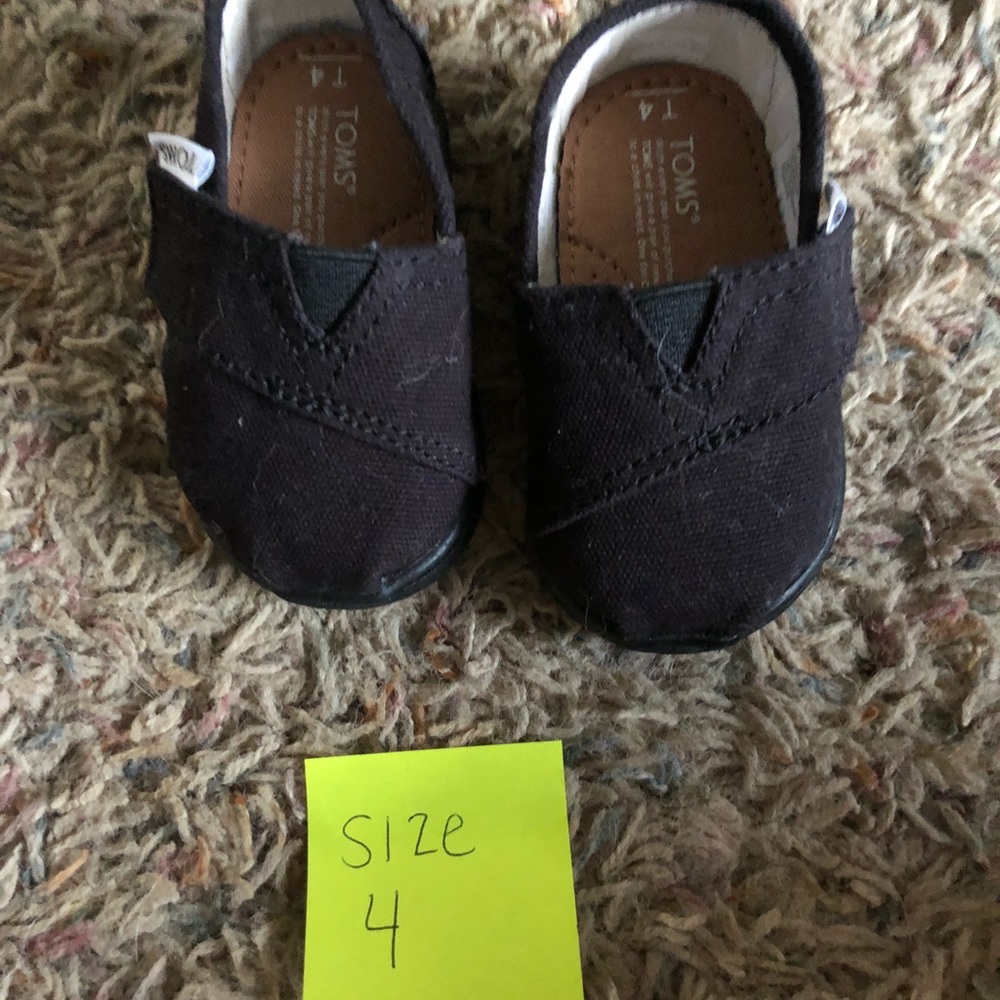 TOMS toddler shoes